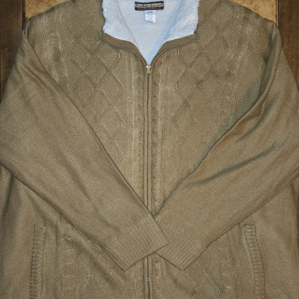 Tudor Court Vintage Sherpa-Lined Zip-Up Sweater with Diamond Quilted Pattern